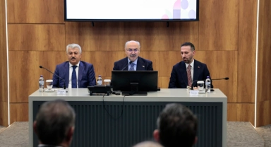 Adana Portakal Çiçeği Karnavalı Değerlendirme Toplantısı Yapıldı