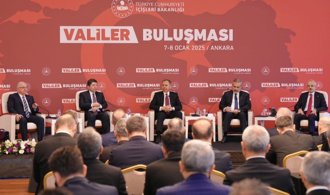 Bakan Yerlikaya 81 İl Valisi İle Buluştu