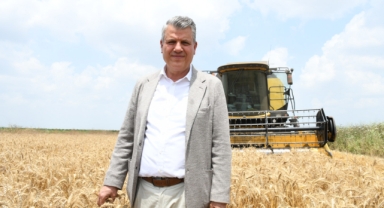 Barut'tan Bakan Yumaklı'ya "Suriye'de Tarım Desteği" Tepkisi:''Önce Kendi Çiftçimize Sahip Çıkın"