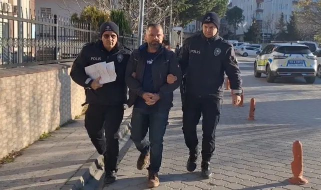 Boşanma Aşamasındaki Karısını Bıçakladı
