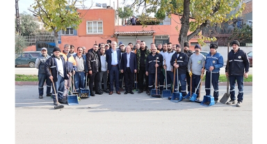 Büyükşehir İle Yüreğir Belediyesi'nden Ortak Temizlik Çalışması