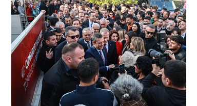 CHP Genel Başkanı Özgür Özel Mersin'de