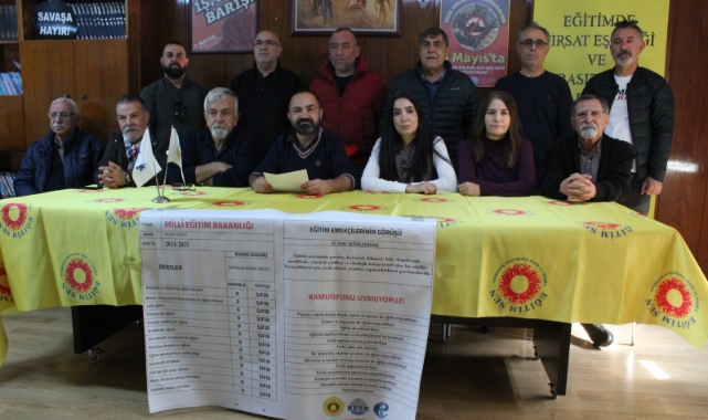 Eğitim-Sen'den 1. Yarıyıl Değerlendirmesi:''Bakan Tekin Sınıfta Kaldı''