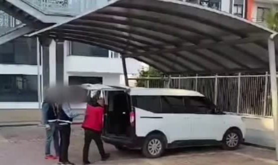 Firari Hükümlü Yakayı Ele Verdi