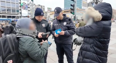 Göçmen Kaçakçılarına Darbe! 42 Gözaltı