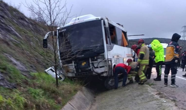 İşçi Servisi Devrildi:25 Yaralı