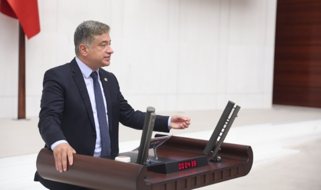 Kısacık, Ceyhan Nehrindeki Kirliliği Meclise Taşıdı:''Acil Önlem Alınmalı''