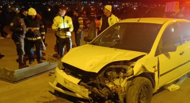 Otomobiller Çarpıştı:3 Yaralı