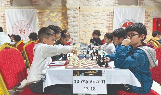 Seyhan Rotary Satranç Turnuvası Büyük İlgi Gördü