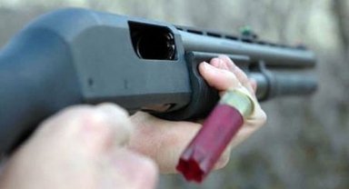 Sokak Ortasında Dehşet! Av Tüfeğiyle Vurdu