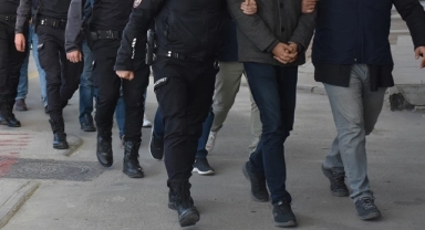 Turistlerin Paralarını Tırnaklayan Çete Çökertildi