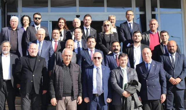 Ümit Özdağ Adana’da Büyük İlgi Gördü