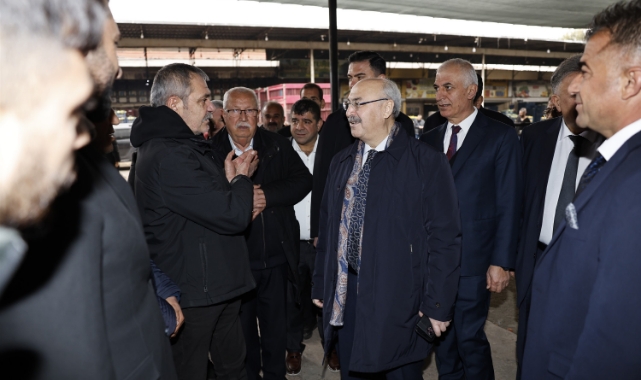 Vali Köşger Hal Esnafıyla Buluştu