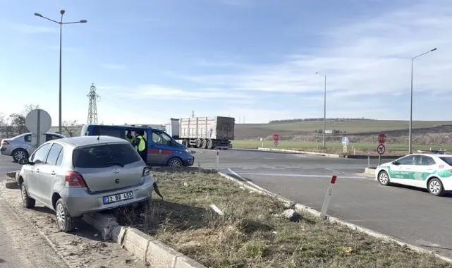 Yolcu Otobüsü Otomobille Çarpıştı