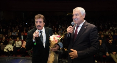 Adanalı Sanatçı Ferdi Tayfur Anıldı