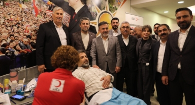 AK Parti İl Başkanlığı’nda Anlamlı Etkinlik:Kan Bağışı Yaptılar