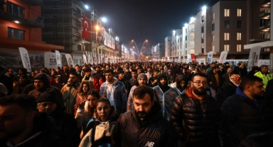 Asrın Felaketinde 2'nci Yıl! Binlerce Vatandaş Sessizce Yürüdü