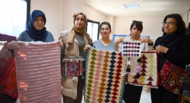 Çukurovalı Kadınlara Kilim Dokuma Kursu