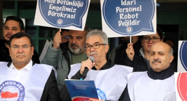 Eğitim-Bir-Sen Adana 2 No'lu Şubesi Üniversite İdari Personeli Hakları İçin Eylem Yaptı