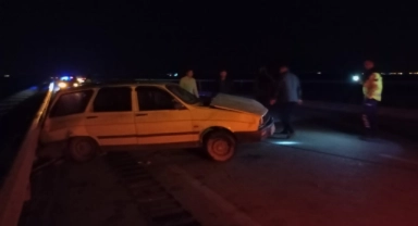 İki Otomobil Çarpıştı:4 Yaralı