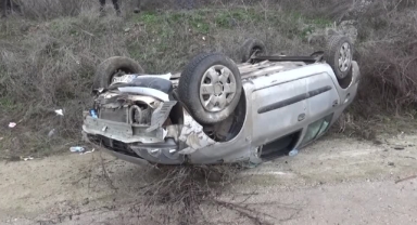 Kontrolden Çıktı, Devrildi:3 Yaralı