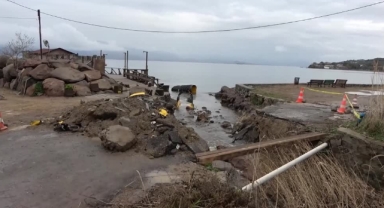 Sağanak Nedeniyle Köprü Çöktü