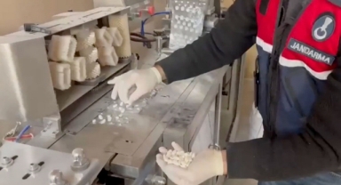 Sahte Kanser İlacı Üreten Şebeke Çökertildi