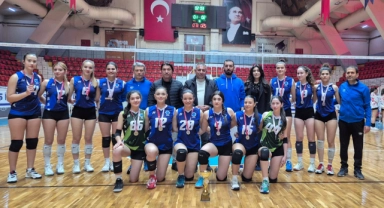 Seyhan Belediyesporlu Genç Kadın Voleybolcular Adana 2’ncisi Oldu
