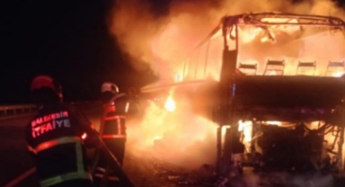 Seyir Halindeki Yolcu Otobüsü Yandı