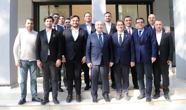 Vali Köşger Çukurova GİAD'da