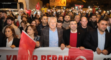Adana’da Ekrem İmamoğlu’na Destek Yürüyüş ve Mitingleri Sürüyor