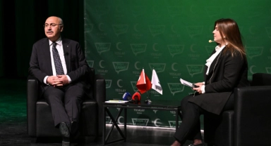 Adana Valisi Köşger, "Yeşil Sahne" Söyleşisinin Konuğu Oldu