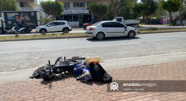 Antalya'da Motosiklet Kazası! 1'i Ağır 2 Yaralı