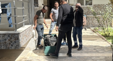 Babasını Öldürdü