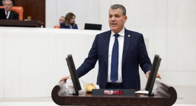 Barut'tan Meclis'te Şiirli Direniş Çağrısı:"Tarihin Yüz Karası Bugünleri Unutmayacağız"