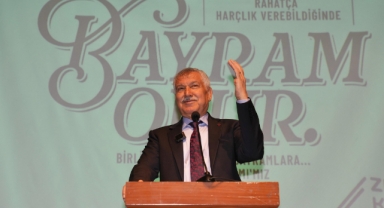 Başkan Karalar, Büyükşehir Çalışanlarıyla Bir Araya Geldi, Bayramı’nı Kutladı