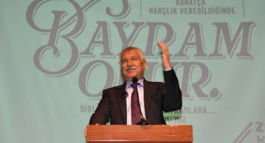 Başkan Karalar, Büyükşehir Çalışanlarıyla Bir Araya Geldi, Bayramı’nı Kutladı
