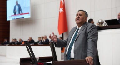CHP'li Gürer'den ''Siber Güvenlik Kanun Teklifi'' Eleştirisi:''İfade Özgürlüğünü Tehdit Ediyor''