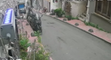 Kibrit Çöpü Binayı Yaktı