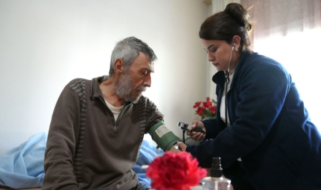 Çukurova Belediyesi’nden Evde Bakım ve Sağlık Hizmeti