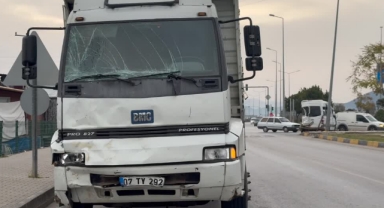 Kavşakta Trafik Kazası:4 Yaralı