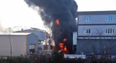 Kimyasal Madde Fabrikasında Yangın Paniği