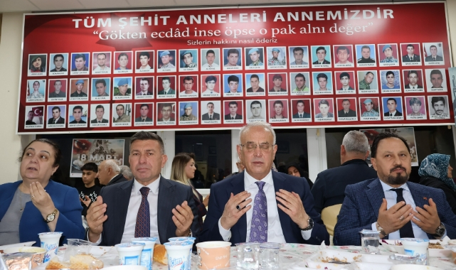 MHP İl Başkanı Yusuf Kanlı Şehit Aileleriyle İftar Yaptı