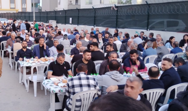 Özkan Kardeşlerden Geleneksel İftar