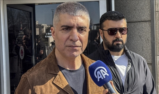 Sanatçı Özcan Deniz "İmar Kirliliğine Neden Olmak" Suçundan İfade Verdi