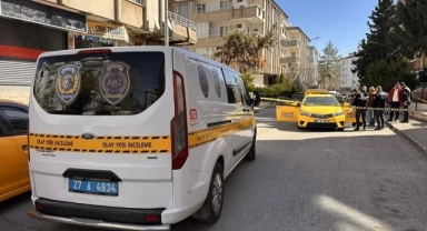 Tartıştığı İki Kardeşini Silahla Vurdu