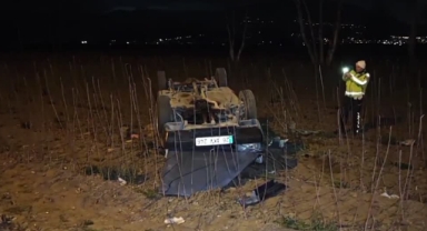 Yoldan Çıkıp, Tarlaya Devrildi