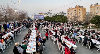 Yüreğir’de İftar Coşkusu Devam Ediyor