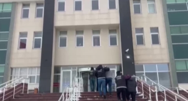 102,04 Gram Sentetik Ecza Hapı Ele Geçirildi