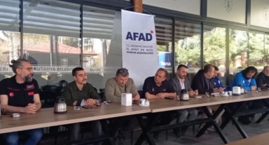 AFAD İl Müdürlüğü Akredite AFAD Ekipleriyle Buluştu